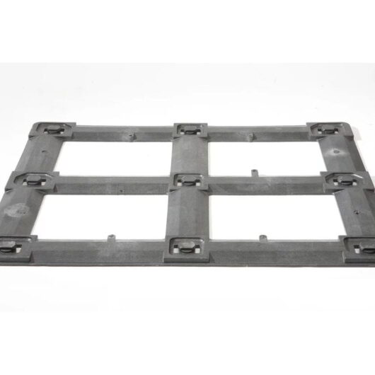 We offer a plastic pallet base that attaches to the bottom of our pallets to give you stackable plastic pallets to give you more options when it comes to pallet storage and shipping. Stackable pallets are designed to maintain maximum stability when stacked with or without products on them, especially during shipping.